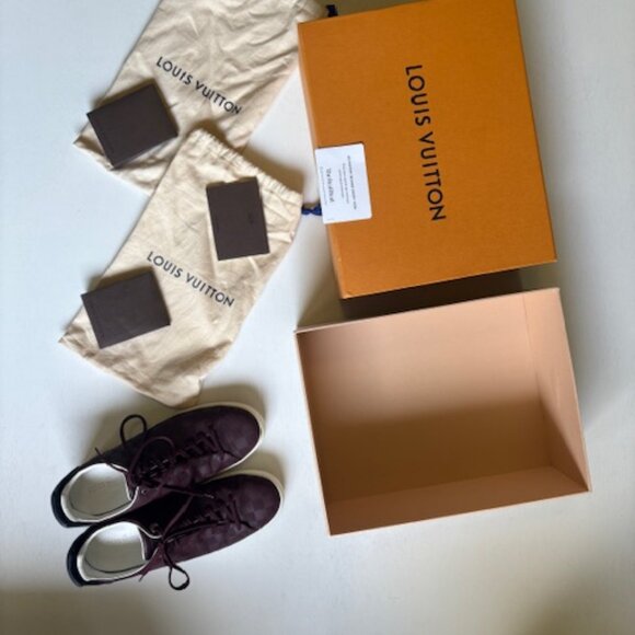 Louis Vuitton Sneakers - Picture 2 of 7